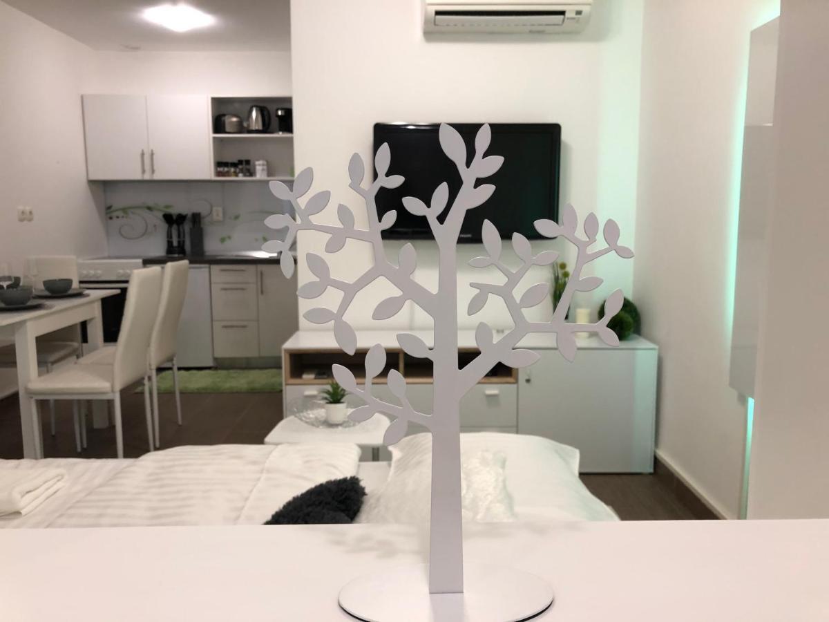 류블랴나 Modern Center Studio Under The Castle II Free Parking 아파트 외부 사진